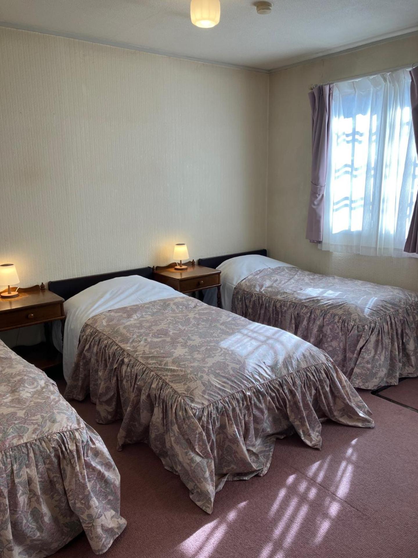 Petit Hotel And Restaurant Air Mail ฮาคุบะ ภายนอก รูปภาพ